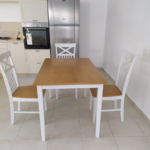 התקנת שולחן + כסאות פינת אוכל